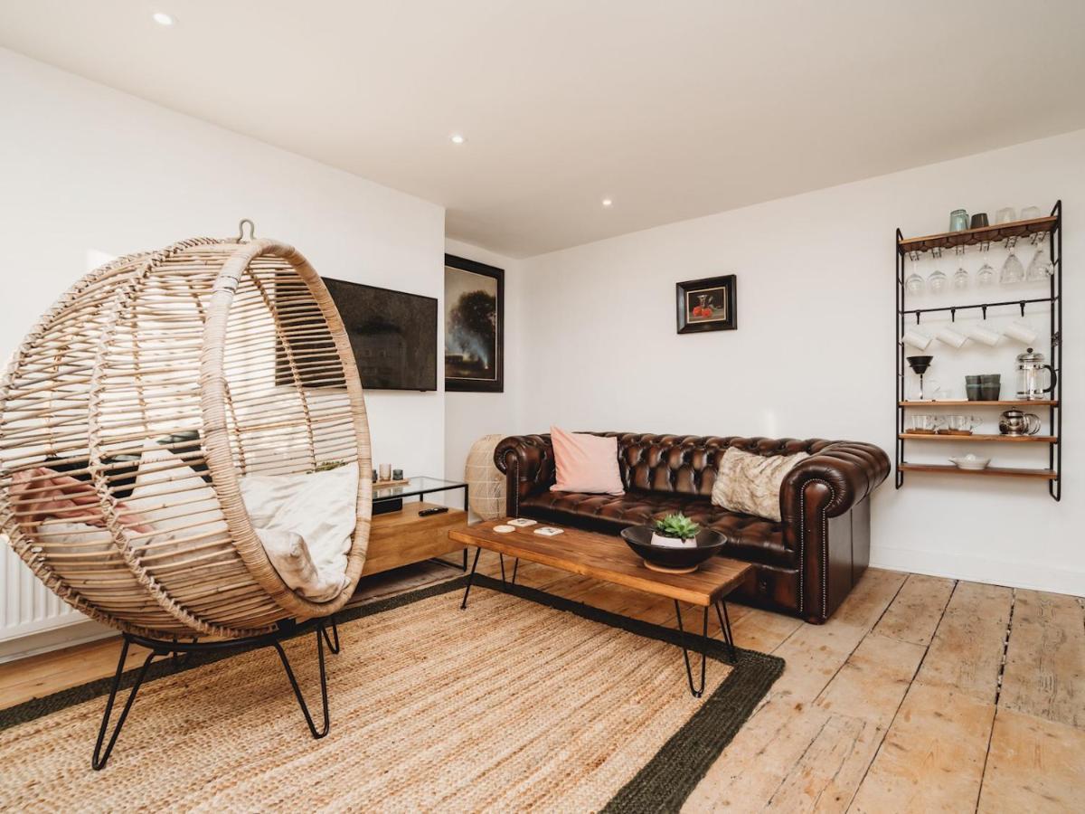 Pass The Keys Stylish 2 Bed Eco Flat In The Heart Of Bath Apartment Exterior foto
