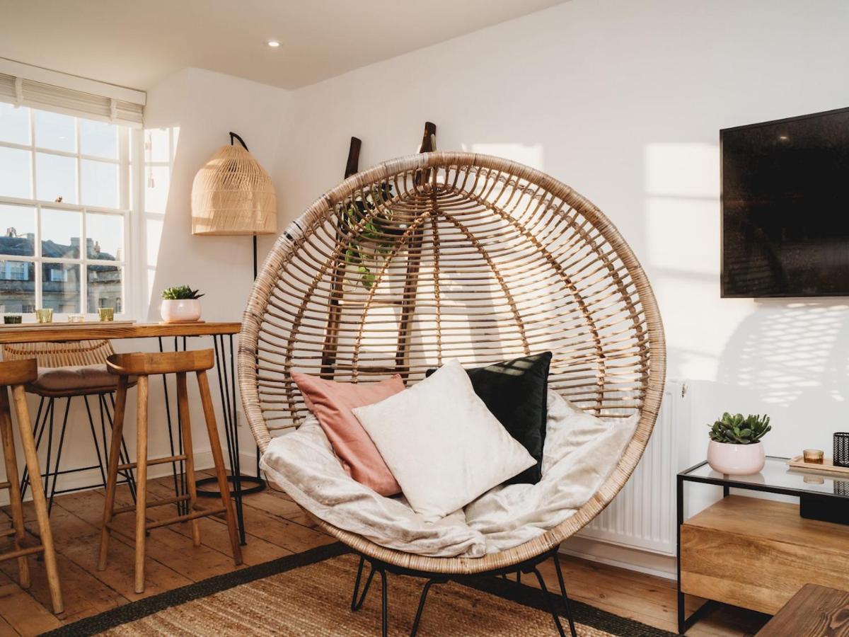 Pass The Keys Stylish 2 Bed Eco Flat In The Heart Of Bath Apartment Exterior foto