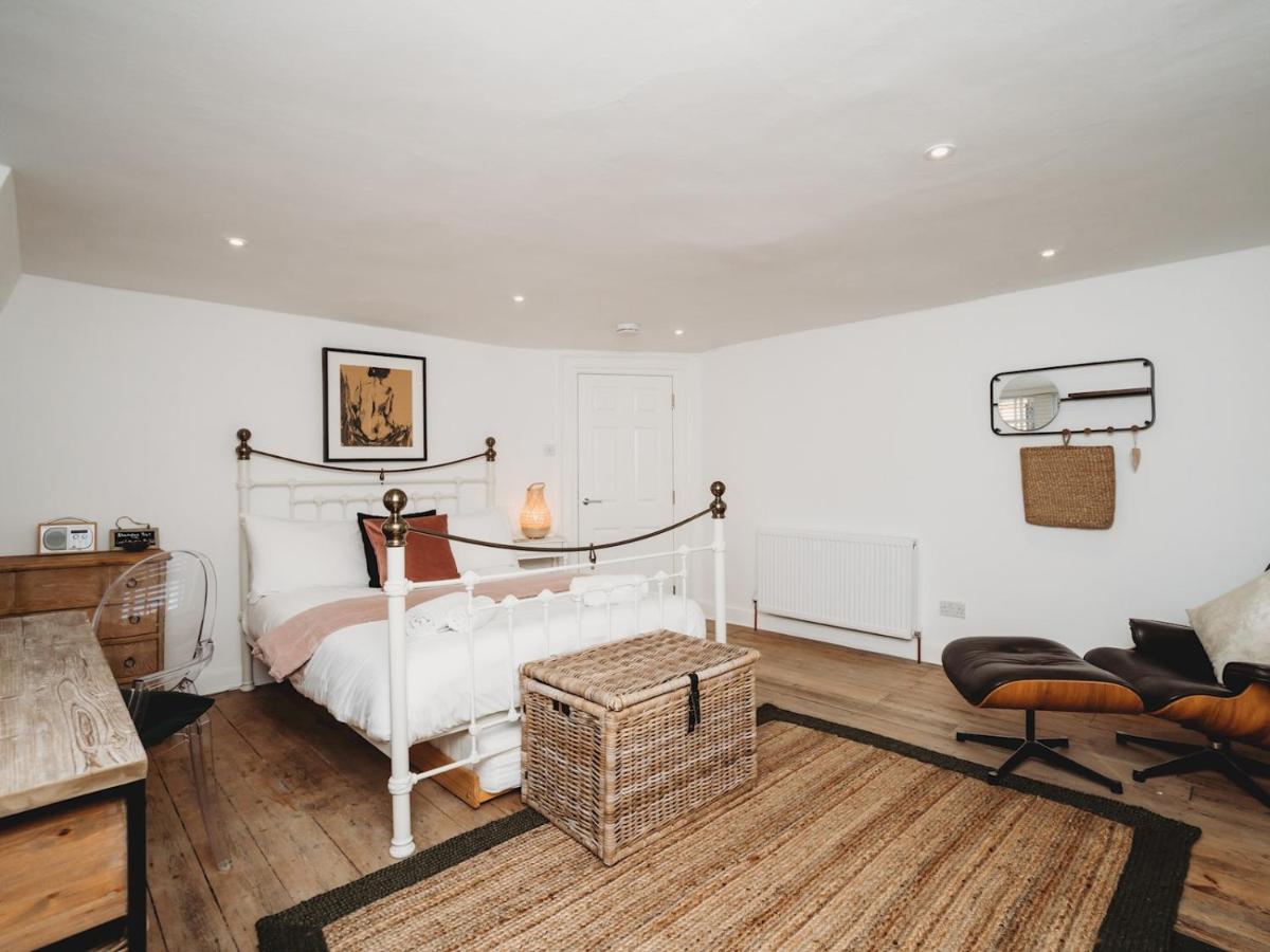 Pass The Keys Stylish 2 Bed Eco Flat In The Heart Of Bath Apartment Exterior foto