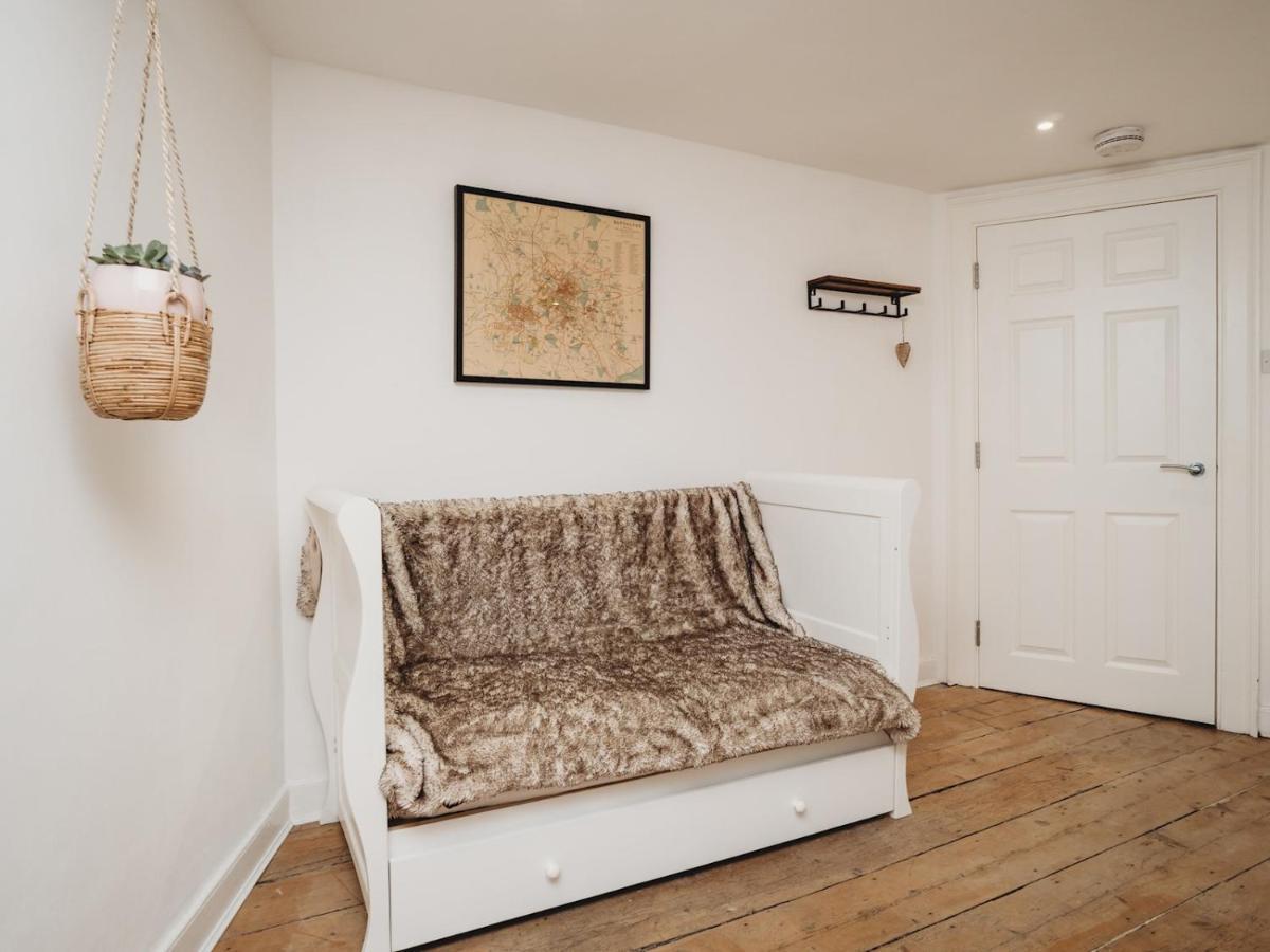 Pass The Keys Stylish 2 Bed Eco Flat In The Heart Of Bath Apartment Exterior foto